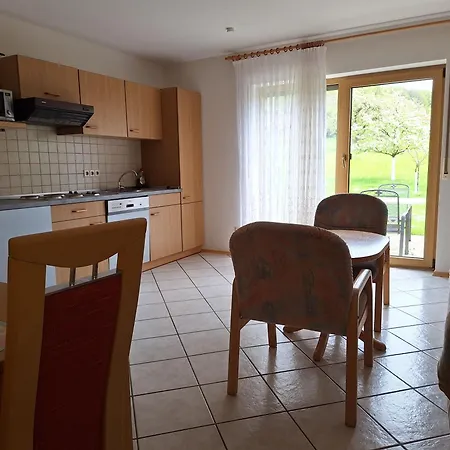 Gasthaus-pension-ferienwohnung Zum Engel Apartment *